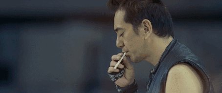 村里不给办不动产证怎么办